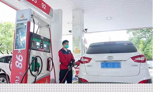 中国石化国六油价_中石化加油站国六油价格
